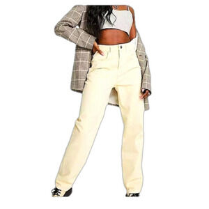 Reclaimed Vintage Inspired 90s Dad Jean in Ecru wash Women’s Denim Jeans size 32